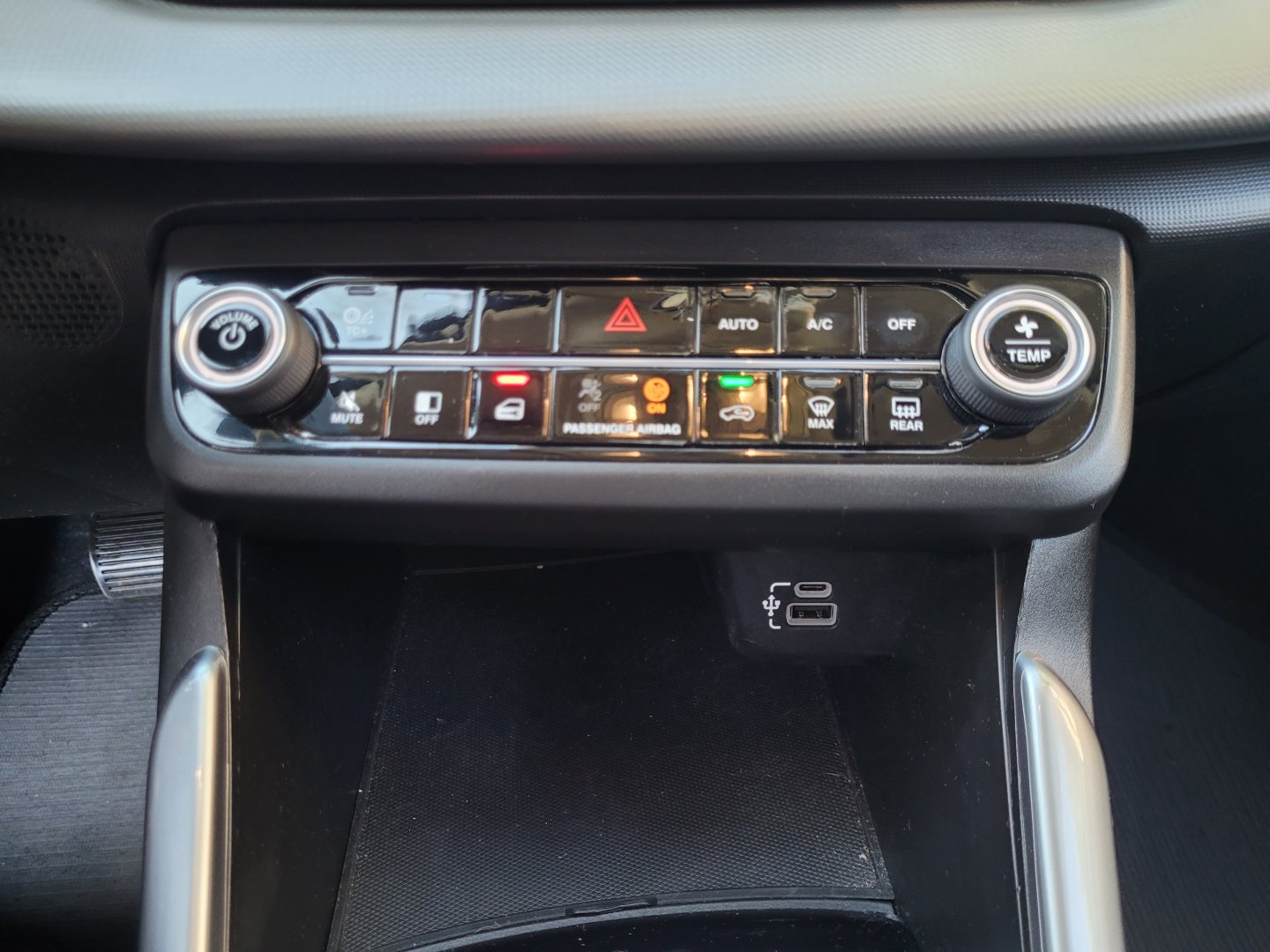 Fiat Fastback 1.0 Turbo Automático 2025