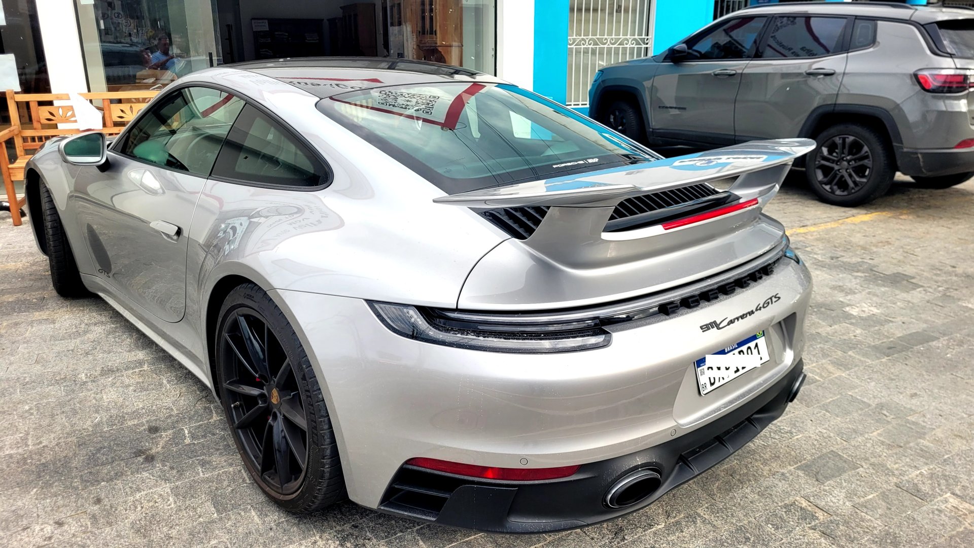 Porsche 911 992 4 GTS tração integral