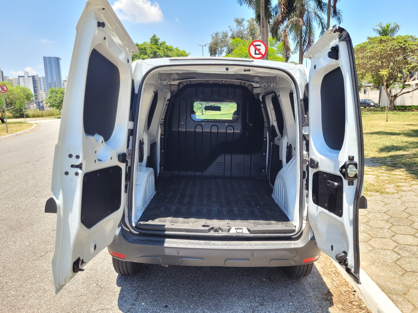 Renault Kangoo 1.6 Advanced Manual 2025