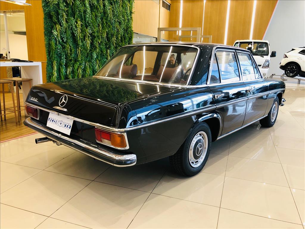MERCEDES-BENZ 250 1969