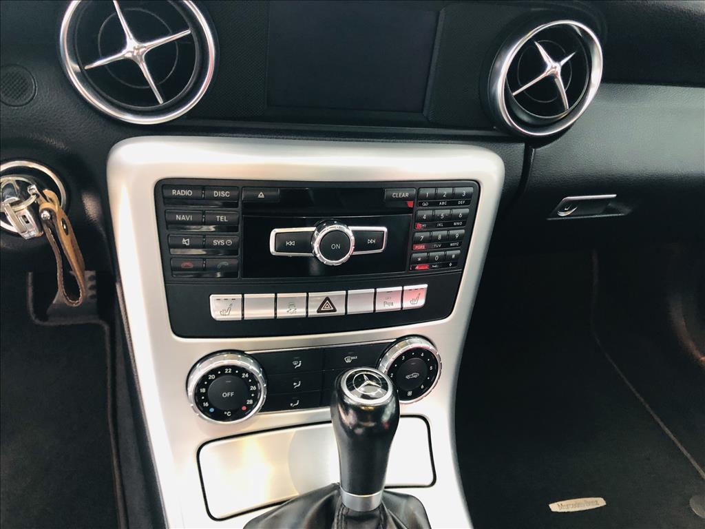 MERCEDES-BENZ SLK 200 2012