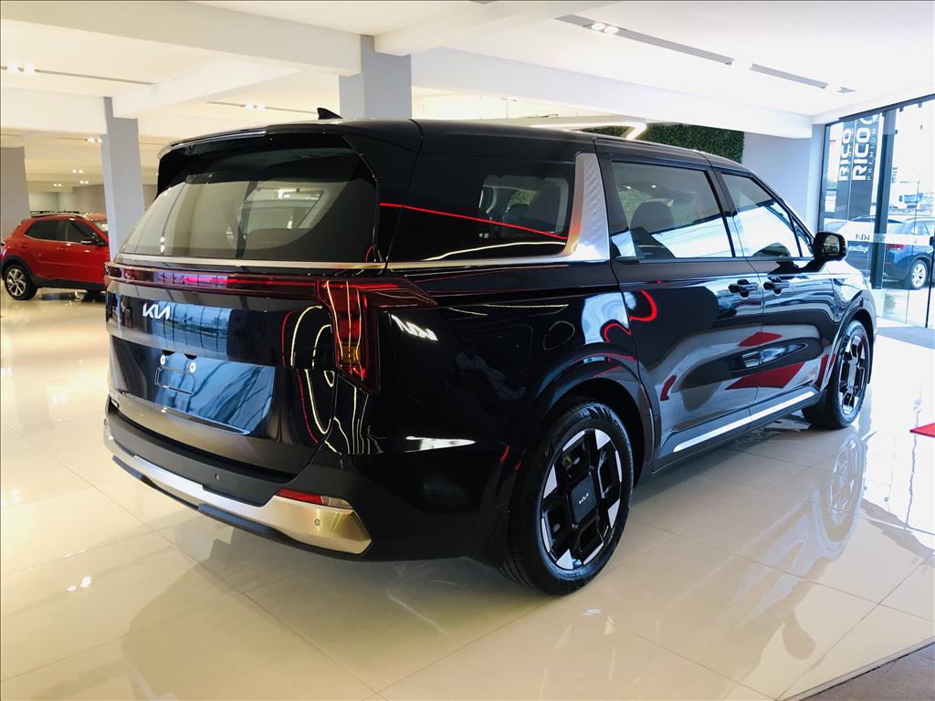 KIA CARNIVAL 2025